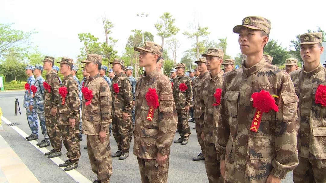 在校大学生当兵年龄限制是多少岁