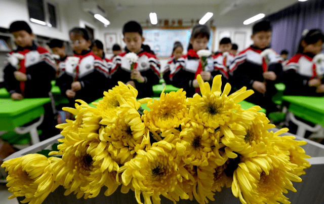 86年，不忘南京！今天，国家公祭日，吾辈自强！