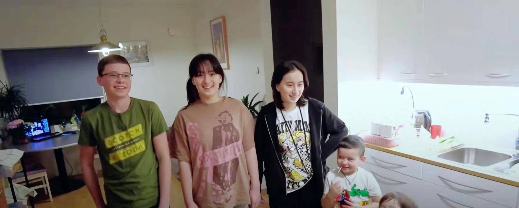 瑞典物价飞涨，阿光感叹挣钱难，生活不容易，为何不选择回国发展
