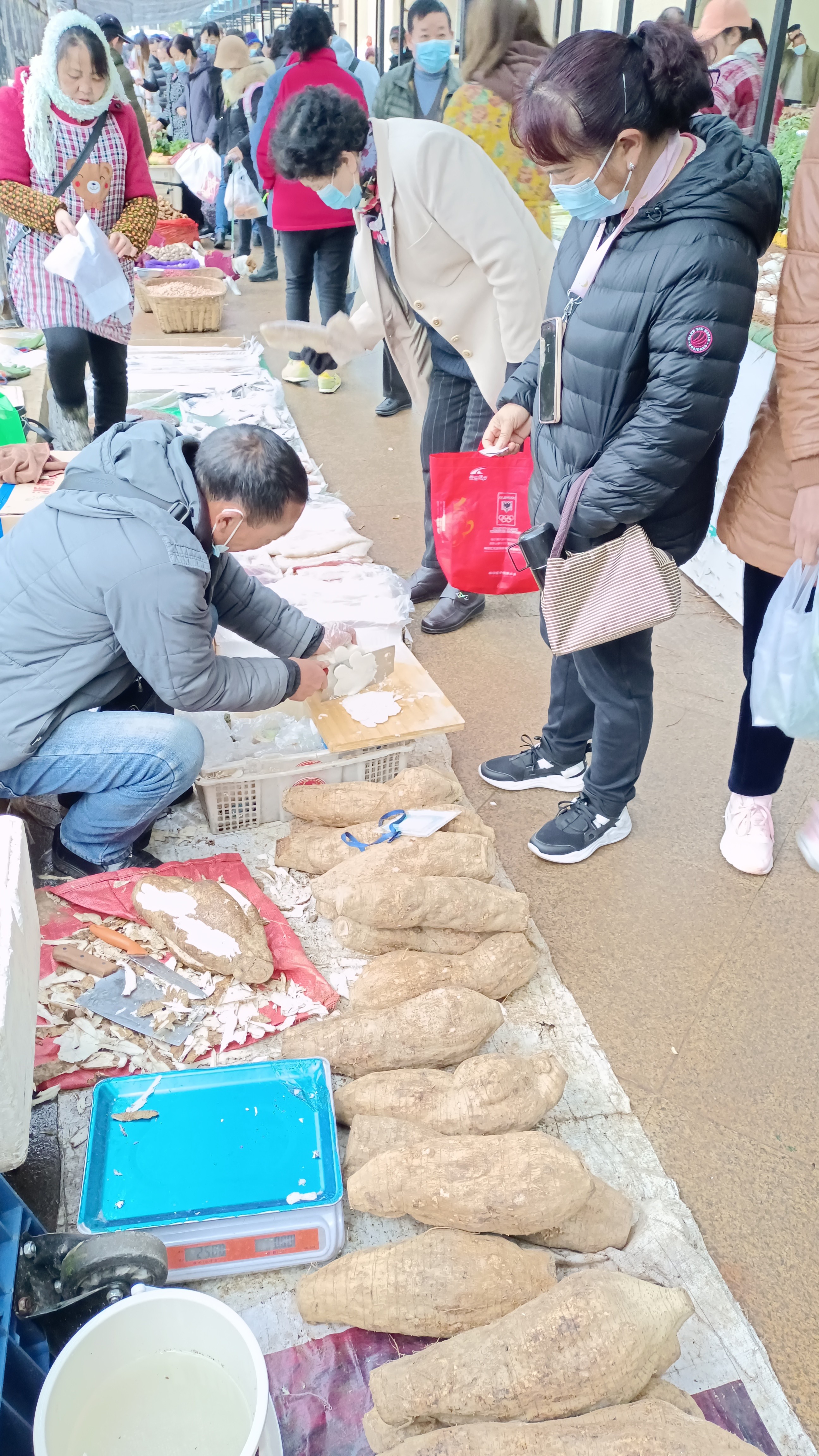 国庆节摆地摊卖什么赚钱 庙会摆摊卖什么最赚钱