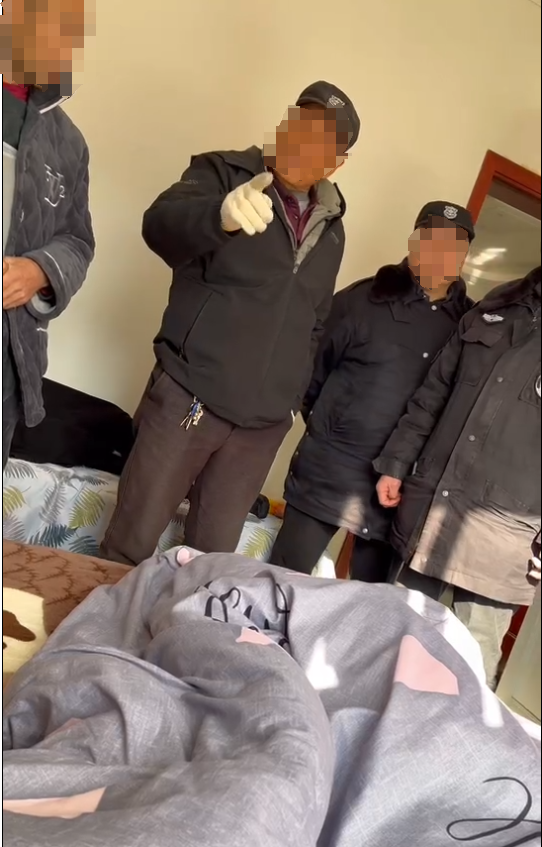 陕西一男子在业主群“吐槽”物业，遭数人上门连扇嘴巴？警方介入调查