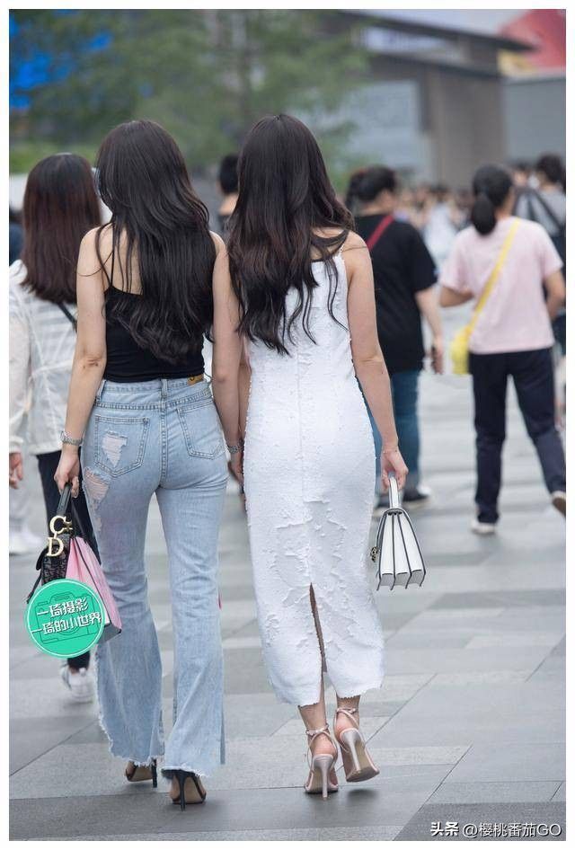 分享潮博馆游玩攻略 两个女人练倒立歇后语？